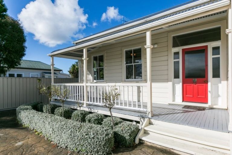 Photo of property in 9a Bowling Road, Greenmeadows, Napier, 4112