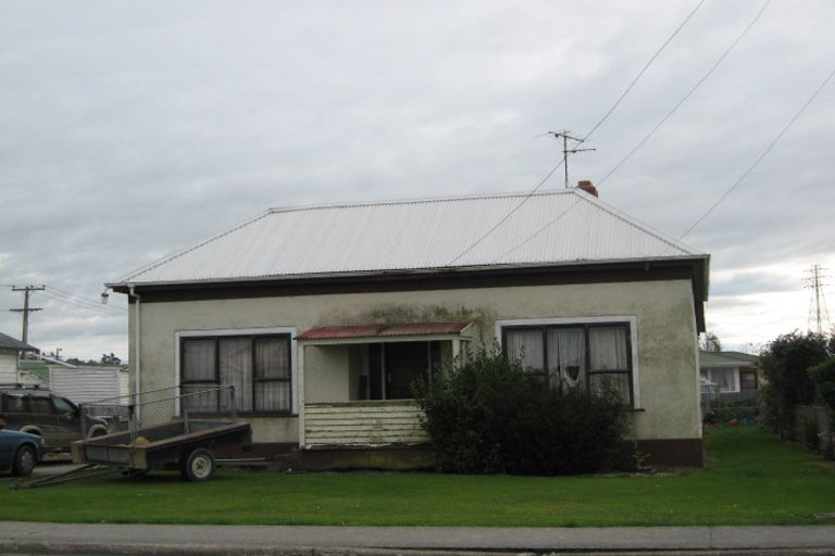 Photo of property in 82 Charlotte Street, Balclutha, 9230