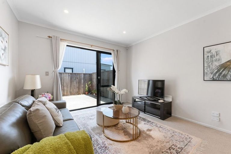 Photo of property in 19 Eyton Kay Road, Hobsonville, Auckland, 0616