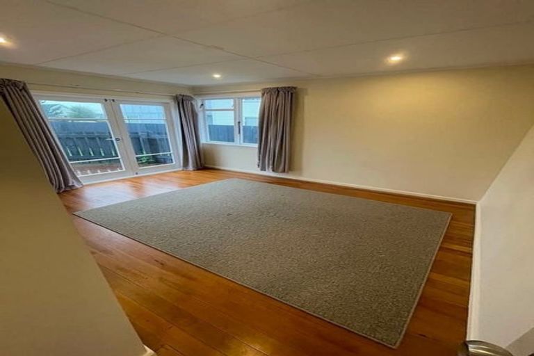 Photo of property in 23 Camden Street, Redwood, Christchurch, 8051