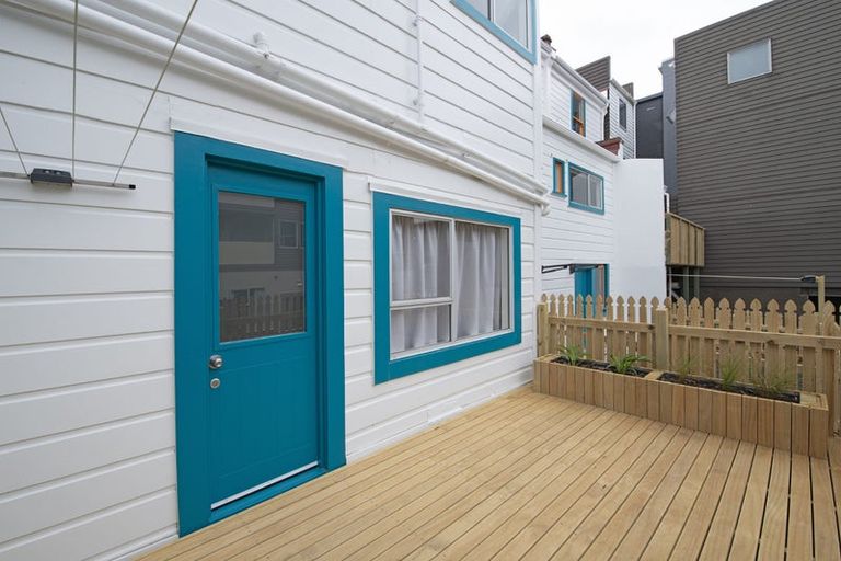 Photo of property in 17 Hanson Street, Mount Cook, Wellington, 6021