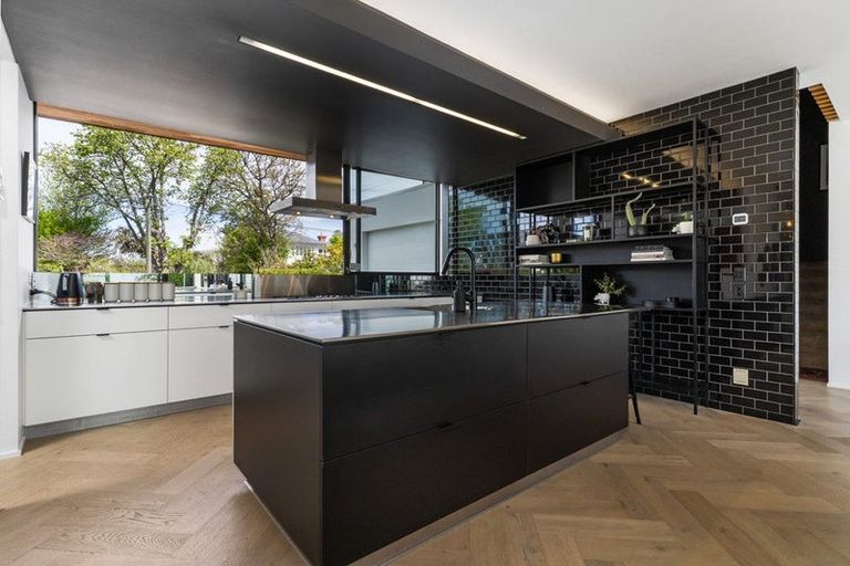 Photo of property in 71 Chapter Street, St Albans, Christchurch, 8052