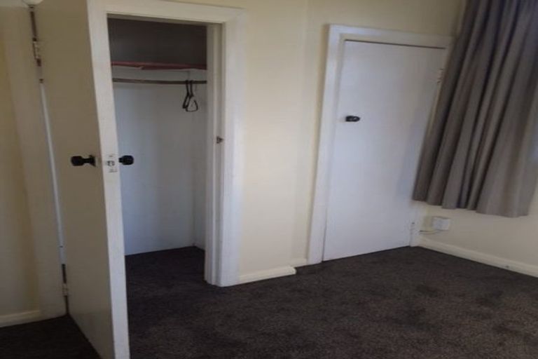 Photo of property in 9 Avenue Road, Foxton, 4814