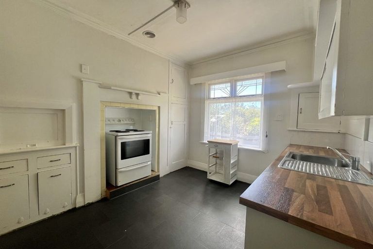 Photo of property in 5 Osborne Terrace, Mornington, Dunedin, 9011