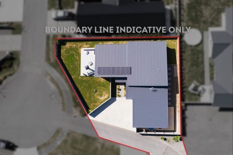 Photo of property in 4 Mahia Lane, Waikanae, 5036