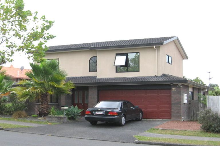 Photo of property in 2/62 Marina View Drive, West Harbour, Auckland, 0618
