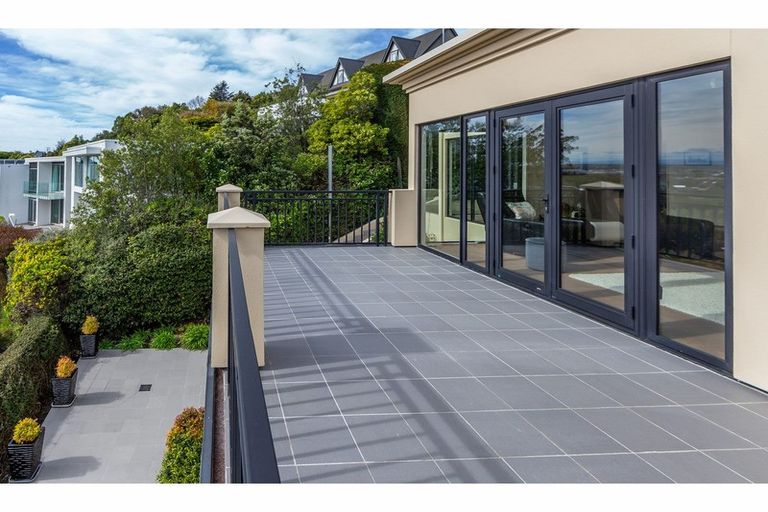 Photo of property in 11b Lookaway Place, Huntsbury, Christchurch, 8022