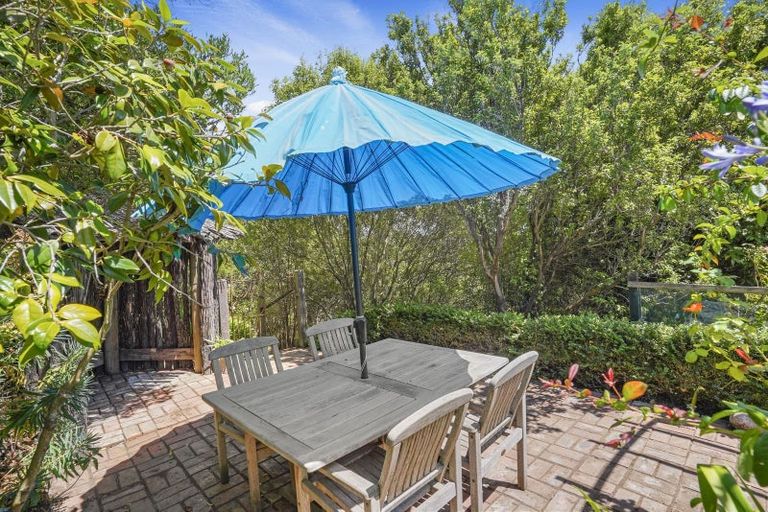 Photo of property in 35 Balmoral Lane, Redcliffs, Christchurch, 8081