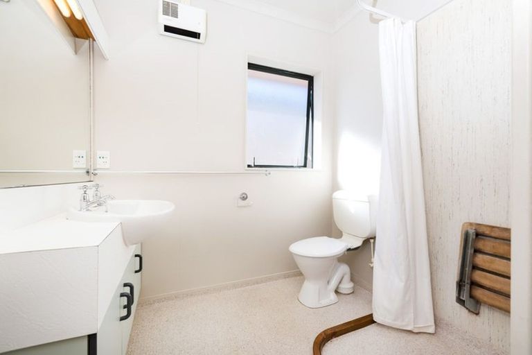 Photo of property in 4/42 Sanders Avenue, Westown, New Plymouth, 4310