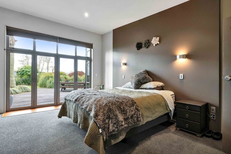 Photo of property in 82 Mawhitiwhiti Road, Normanby, Hawera, 4675