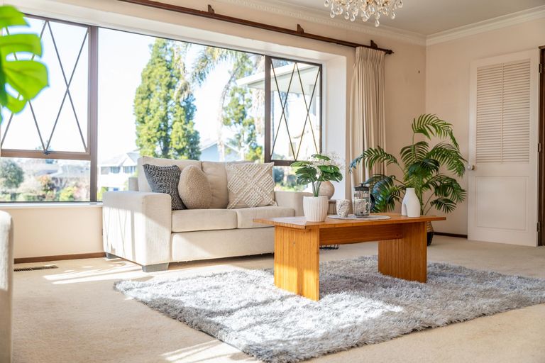 Photo of property in 21 Madill Road, St Andrews, Hamilton, 3200