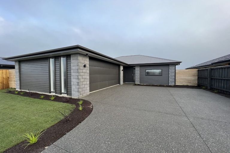 Photo of property in 48 Lenborough Drive, Rolleston, 7614