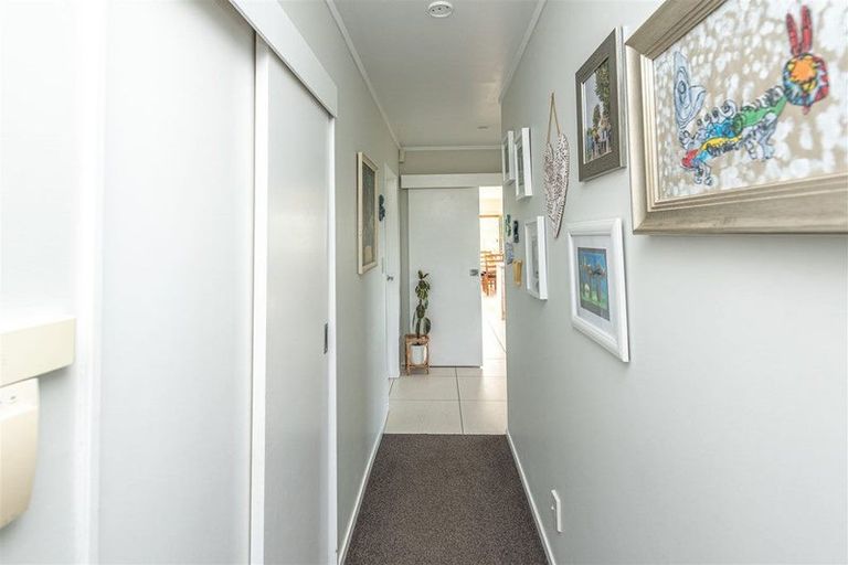 Photo of property in 15 Rangitatau Road West, Pakaraka, Wanganui, 4574