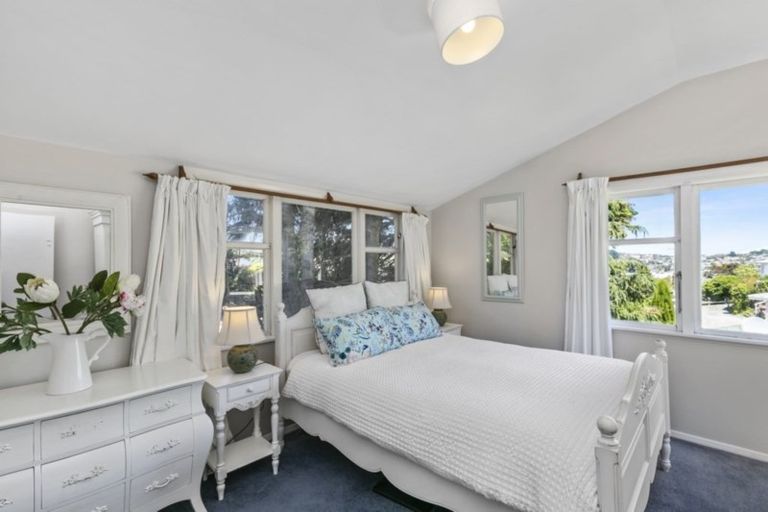 Photo of property in 27 Monowai Road, Johnsonville, Wellington, 6037