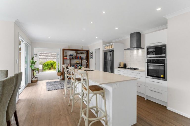 Photo of property in 20 Fearnley Grove, Pyes Pa, Tauranga, 3112