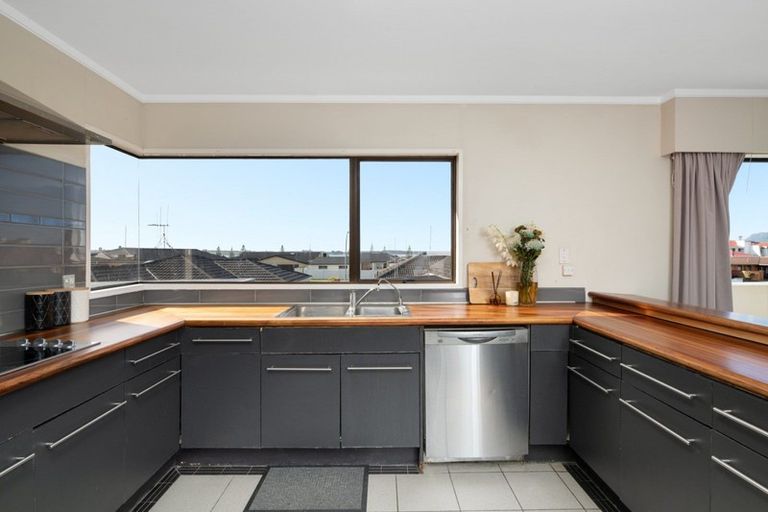 Photo of property in 39 Clivedene Street, Matua, Tauranga, 3110