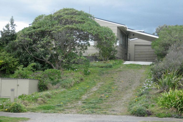 Photo of property in 38 Kahukura Avenue, Waitarere Beach, Levin, 5510