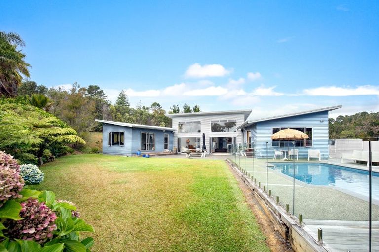 Photo of property in 26 Mccallum Drive, Sandspit, Warkworth, 0982