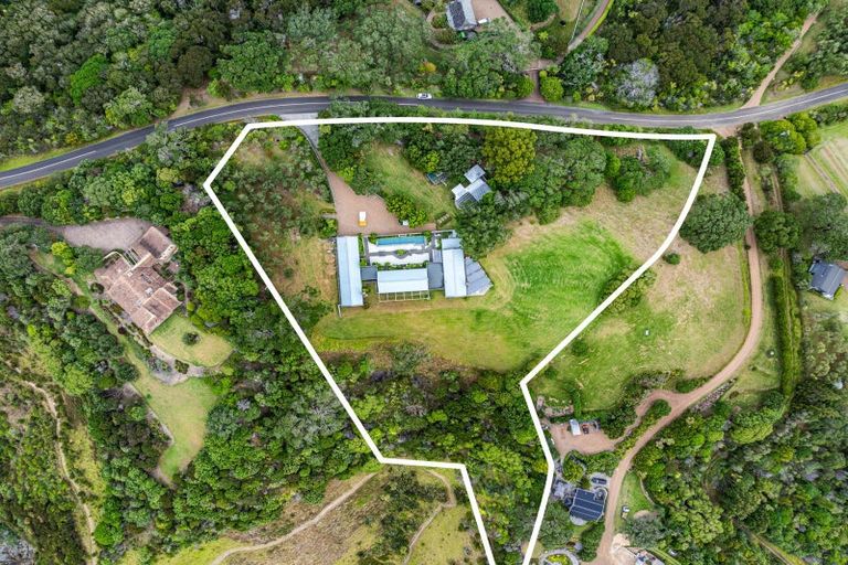 Photo of property in 155 Nick Johnstone Drive, Waiheke Island, 1971