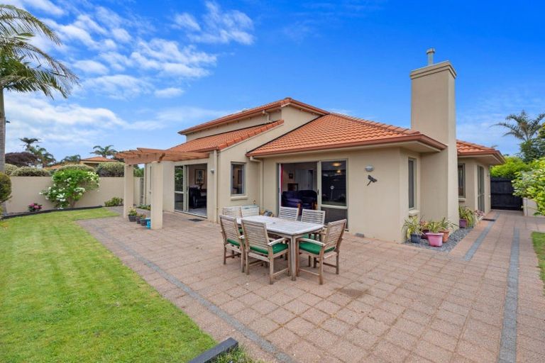 Photo of property in 26 Palm Springs Boulevard, Papamoa Beach, Papamoa, 3118