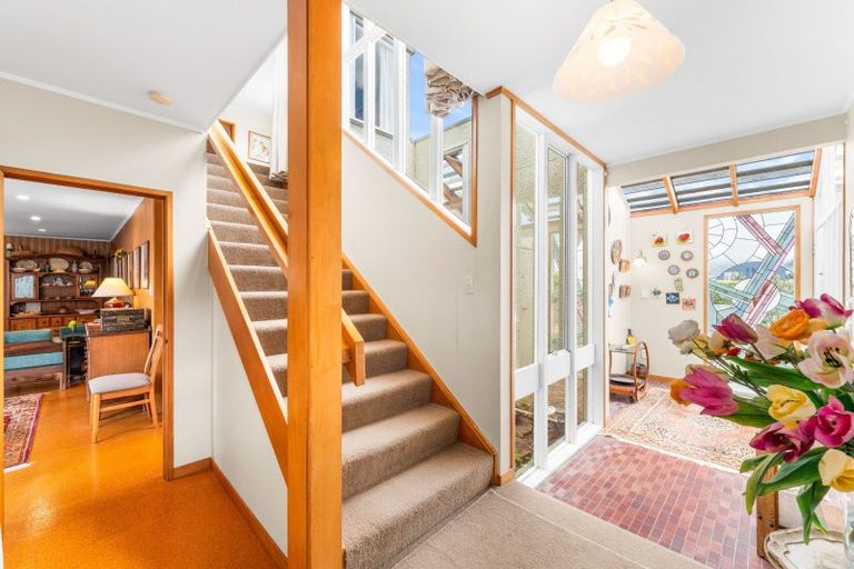 Photo of property in 76a Lake Road, Narrow Neck, Auckland, 0624