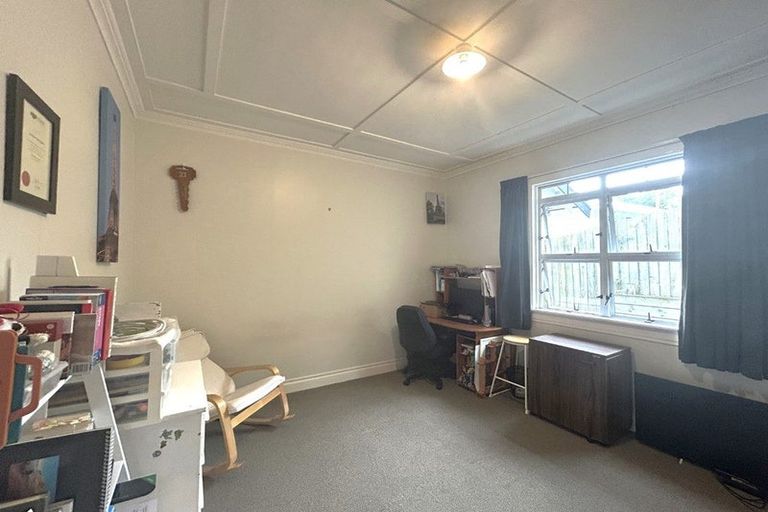 Photo of property in 33a Shakespeare Road, Bluff Hill, Napier, 4110