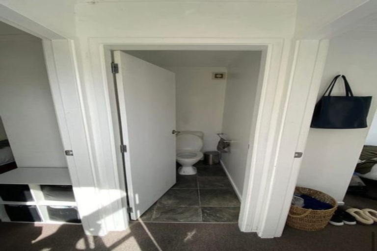 Photo of property in 140 Raroa Road, Aro Valley, Wellington, 6012