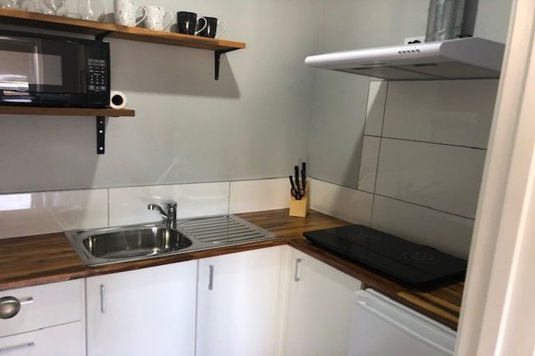 Photo of property in 8 Mandeno Drive, Kerikeri, 0230