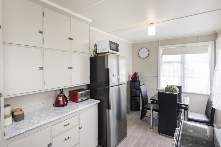 Photo of property in 29 Tweed Street, Roslyn, Palmerston North, 4414