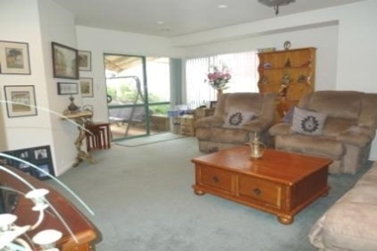 Photo of property in 31a Nalanda Crescent, Broadmeadows, Wellington, 6035