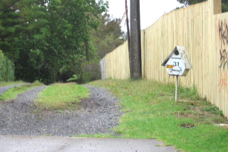 Photo of property in 31 Farquhar Road, Glendene, Auckland, 0602