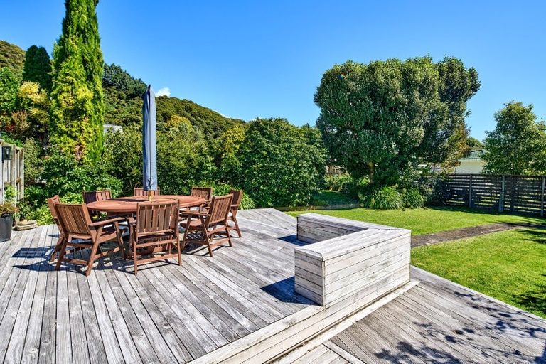 Photo of property in 5 Saint Francis Grove, Waterloo, Lower Hutt, 5011