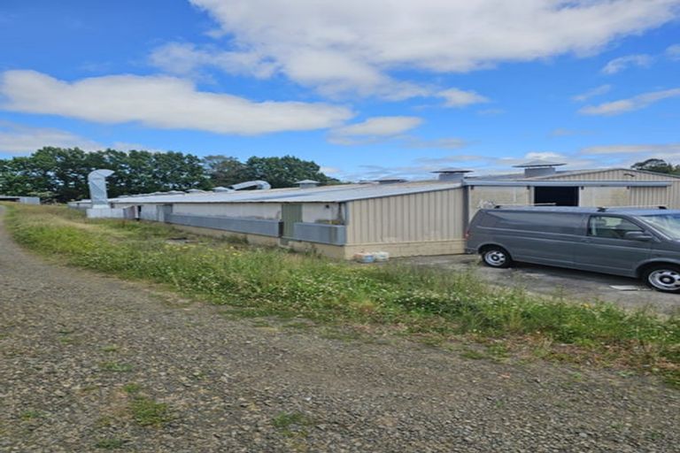 Photo of property in 131 Trigg Road, Kumeu, 0891