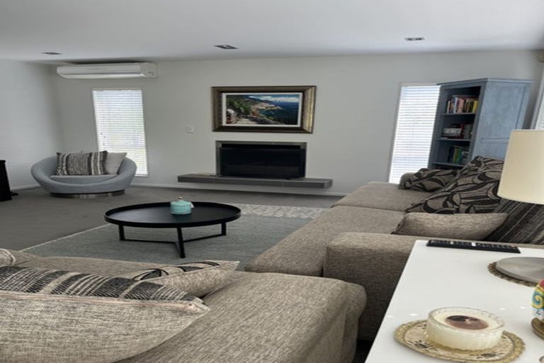 Photo of property in 119a Beach Road, Castor Bay, Auckland, 0620