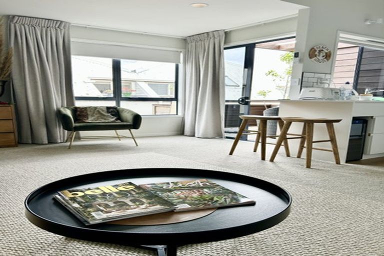 Photo of property in 36m Maunganui Road, Mount Maunganui, 3116