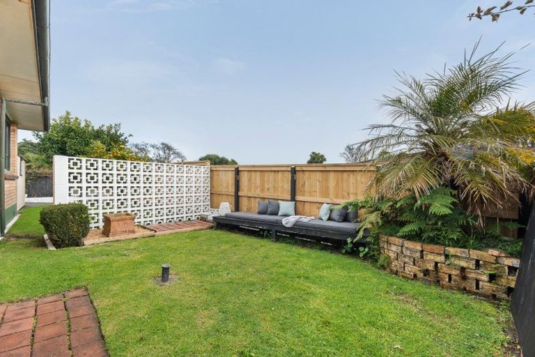 Photo of property in 36 Wairau Road, Oakura, 4314