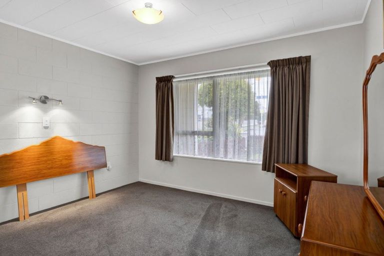 Photo of property in 1/81 Clawton Street, Westown, New Plymouth, 4310