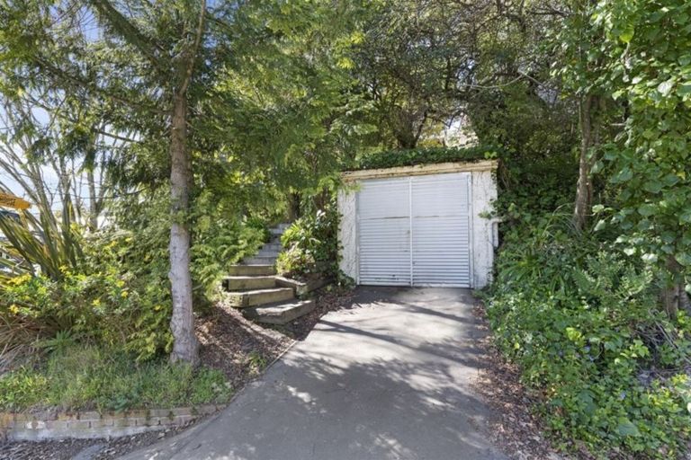 Photo of property in 25 Valley Road, Cashmere, Christchurch, 8022