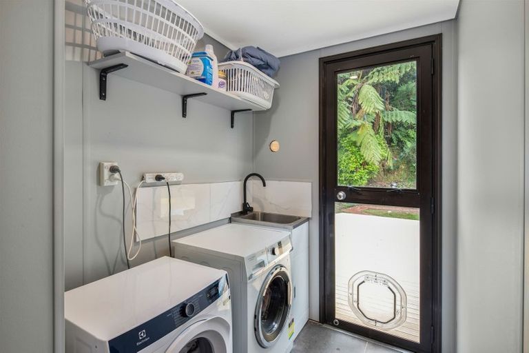 Photo of property in 9a Mcmanaway Grove, Stokes Valley, Lower Hutt, 5019