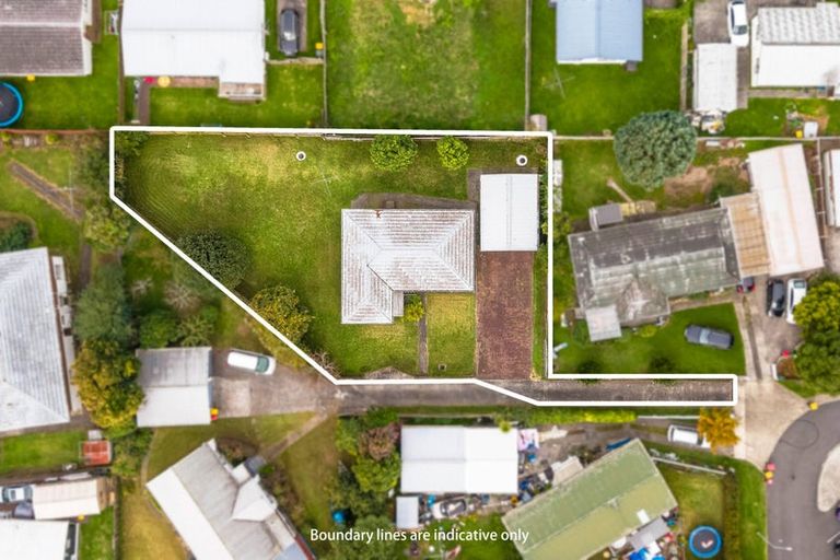 Photo of property in 12 Le Havre Place, Takanini, 2112