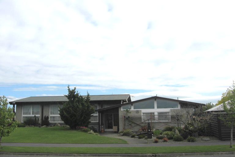 Photo of property in 1 Cardome Street, Bishopdale, Christchurch, 8053