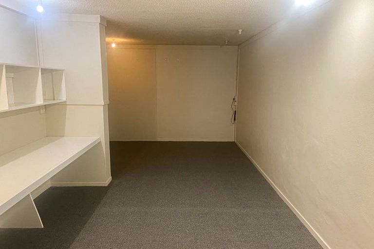 Photo of property in 130 Smart Road, Glen Avon, New Plymouth, 4372