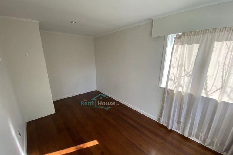 Photo of property in 78 Swanson Road, Henderson, Auckland, 0610