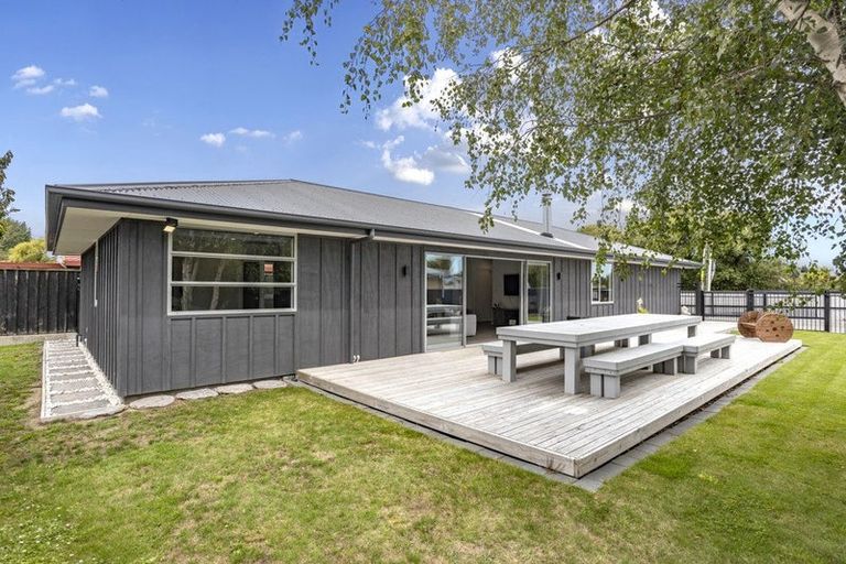 Photo of property in 4 Waikuku Beach Road, Waikuku Beach, 7473