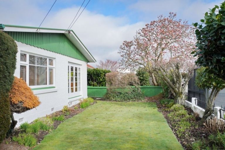 Photo of property in 430 Innes Road, Mairehau, Christchurch, 8052