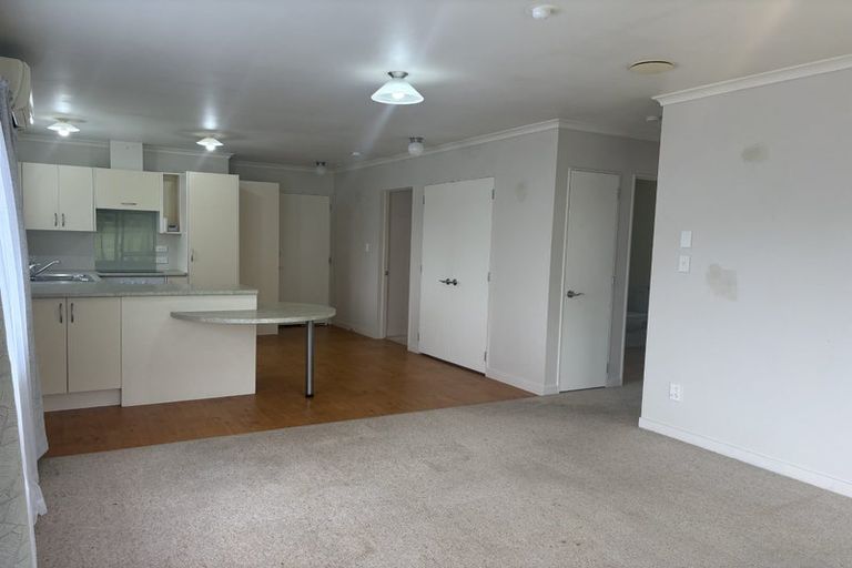 Photo of property in 78a Koraha Road, Kumeu, 0892