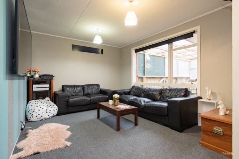 Photo of property in 8 Calypso Street, Grenada North, Wellington, 5028