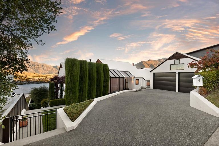Photo of property in 4 Peregrine Place, Queenstown, 9300