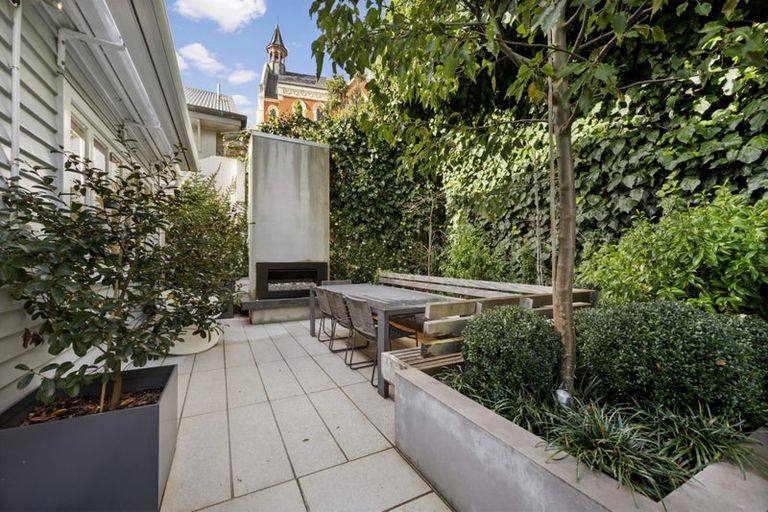 Photo of property in 44 Mcfarlane Street, Mount Victoria, Wellington, 6011