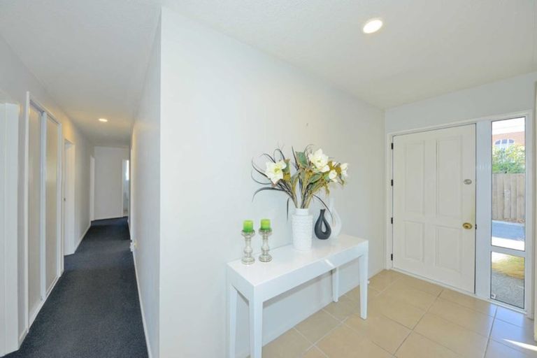 Photo of property in 511a Harewood Road, Harewood, Christchurch, 8051